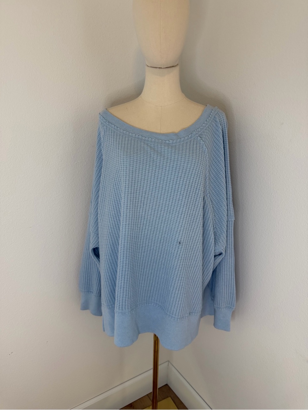 American Eagle NWT Light Blue Off-the-Shoulder Waffle Knit Big Hug Sweater Large